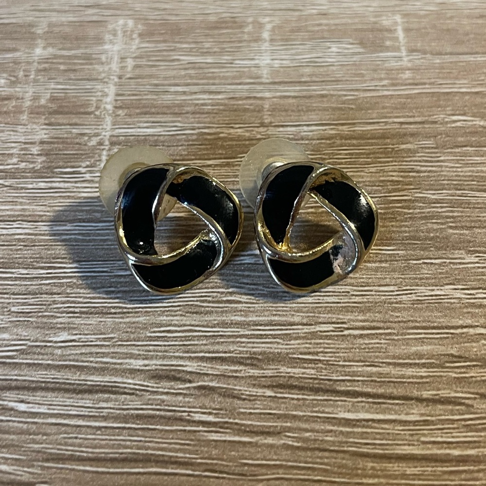 4/$20 Vintage Earrings